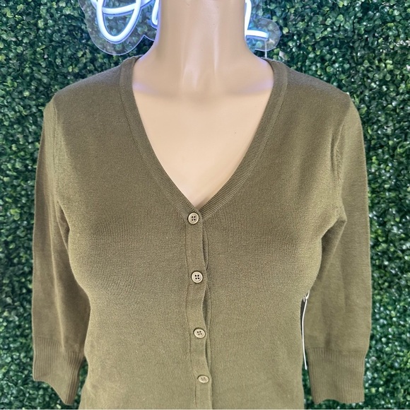 YEMAK Women's Knit Cardigan Sweater – 3/4 Sleeve V Size S - Picture 3 of 10